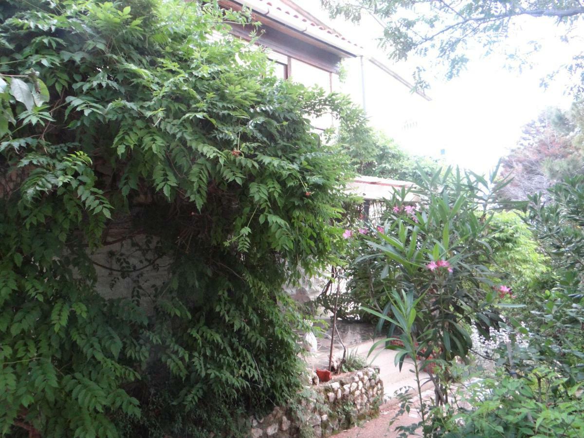 Apartments Bassi Stara Baska Ngoại thất bức ảnh