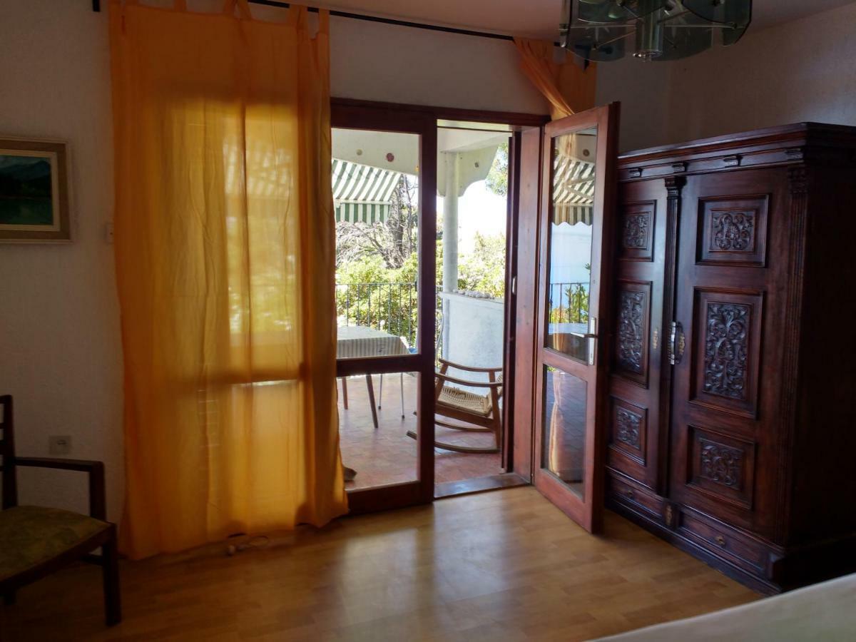 Apartments Bassi Stara Baska Ngoại thất bức ảnh