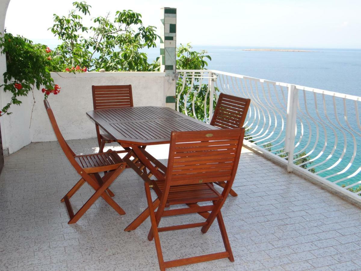 Apartments Bassi Stara Baska Ngoại thất bức ảnh